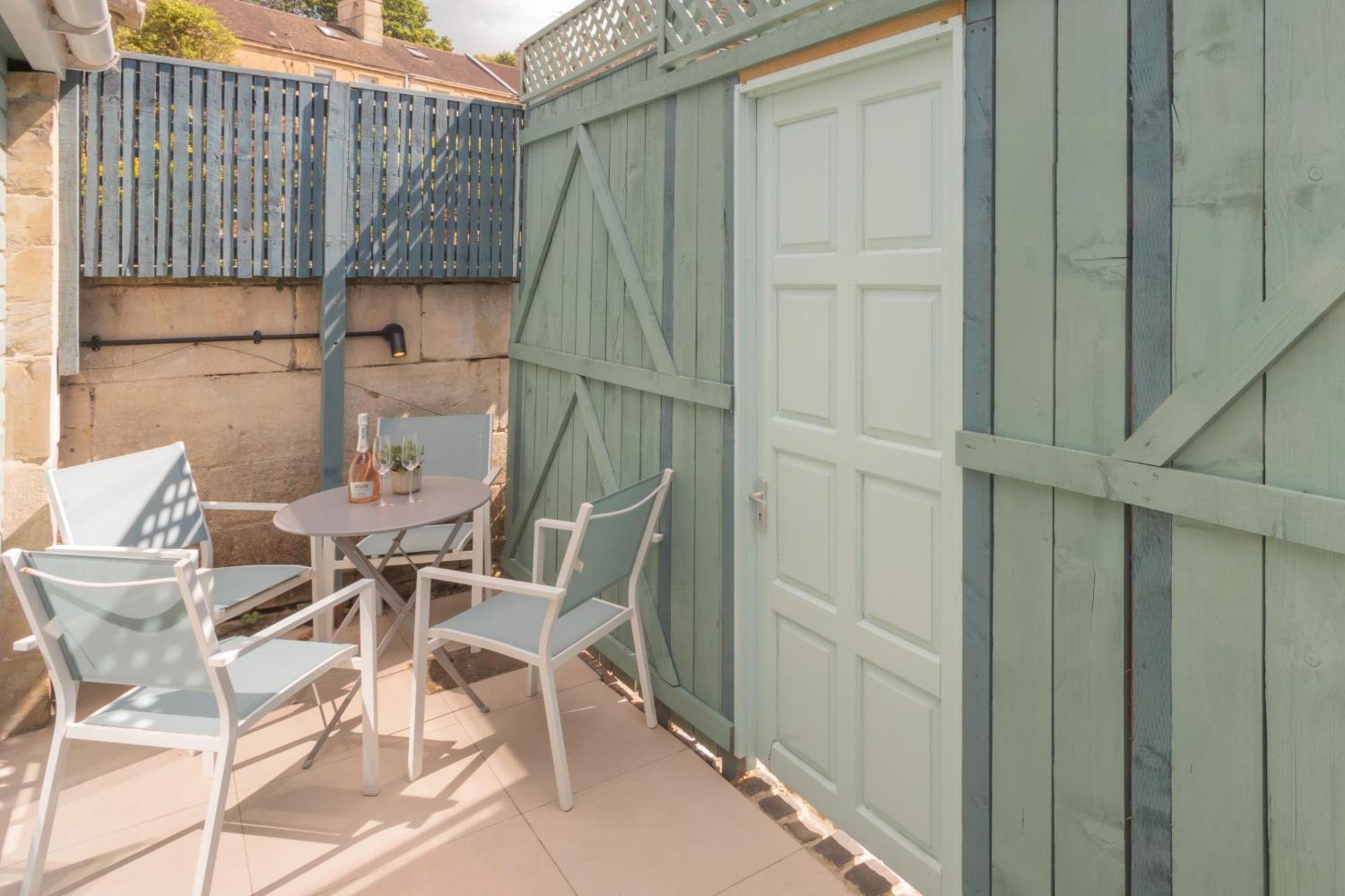 The Blue Door Appartement Bath Kamer foto